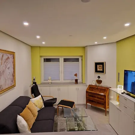 Gemuetliche In Kitzingen-siedlung Apartman